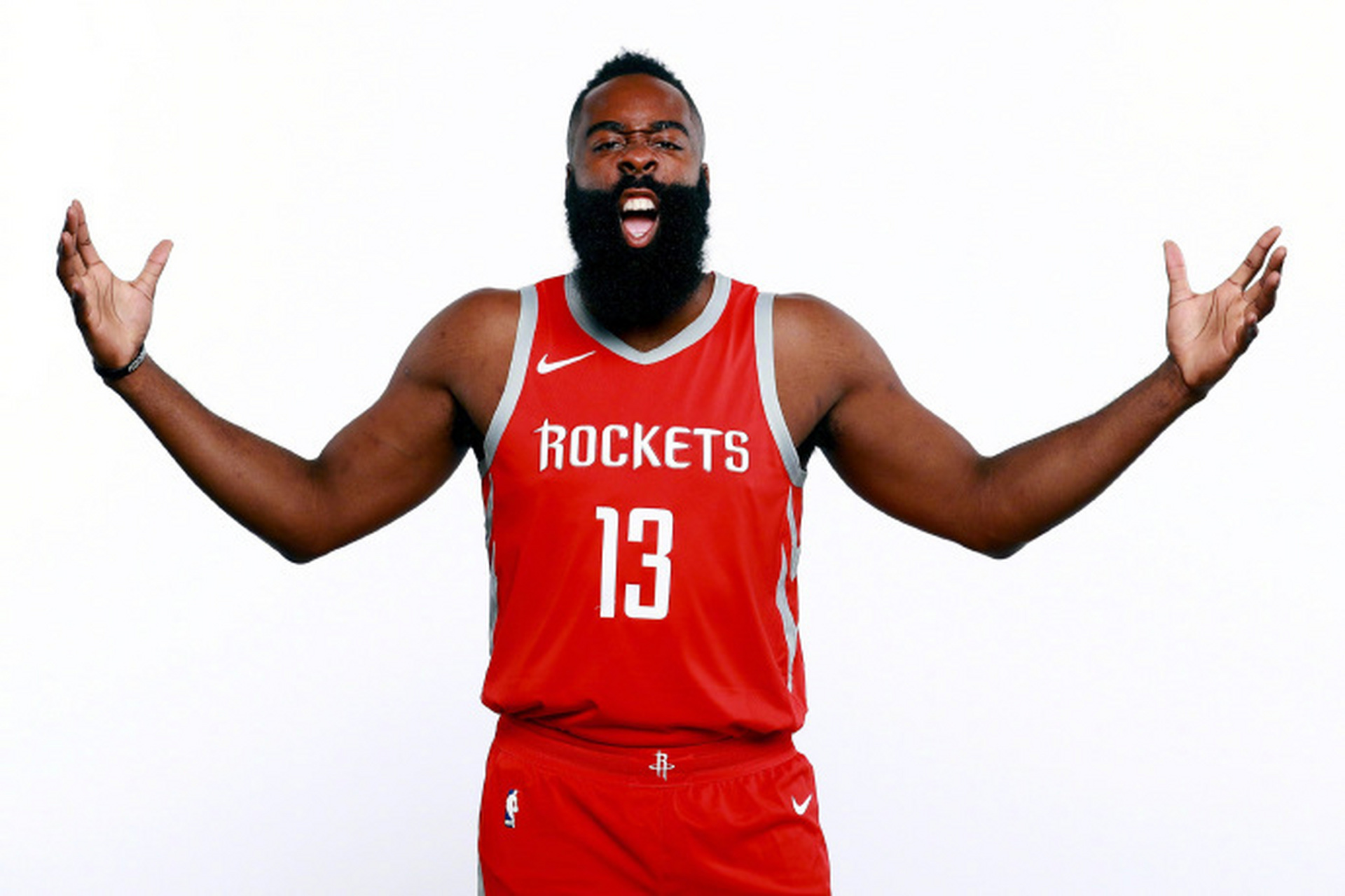 劳塔罗本赛季34次射门意甲第三，6次错失绝佳机会数意甲第二（劳塔罗本季34脚射门居意甲第3，6次错失良机排第2）