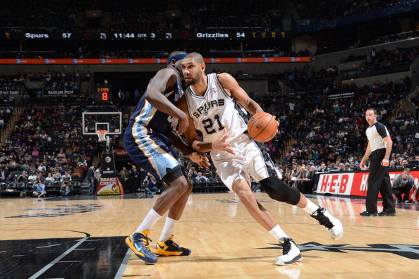 英超俱乐部今夏售出榜：切尔西1.292亿镑第一，红军紧随其后（英超今夏球员出售榜：切尔西以1.292亿英镑居首，红军紧追其后）