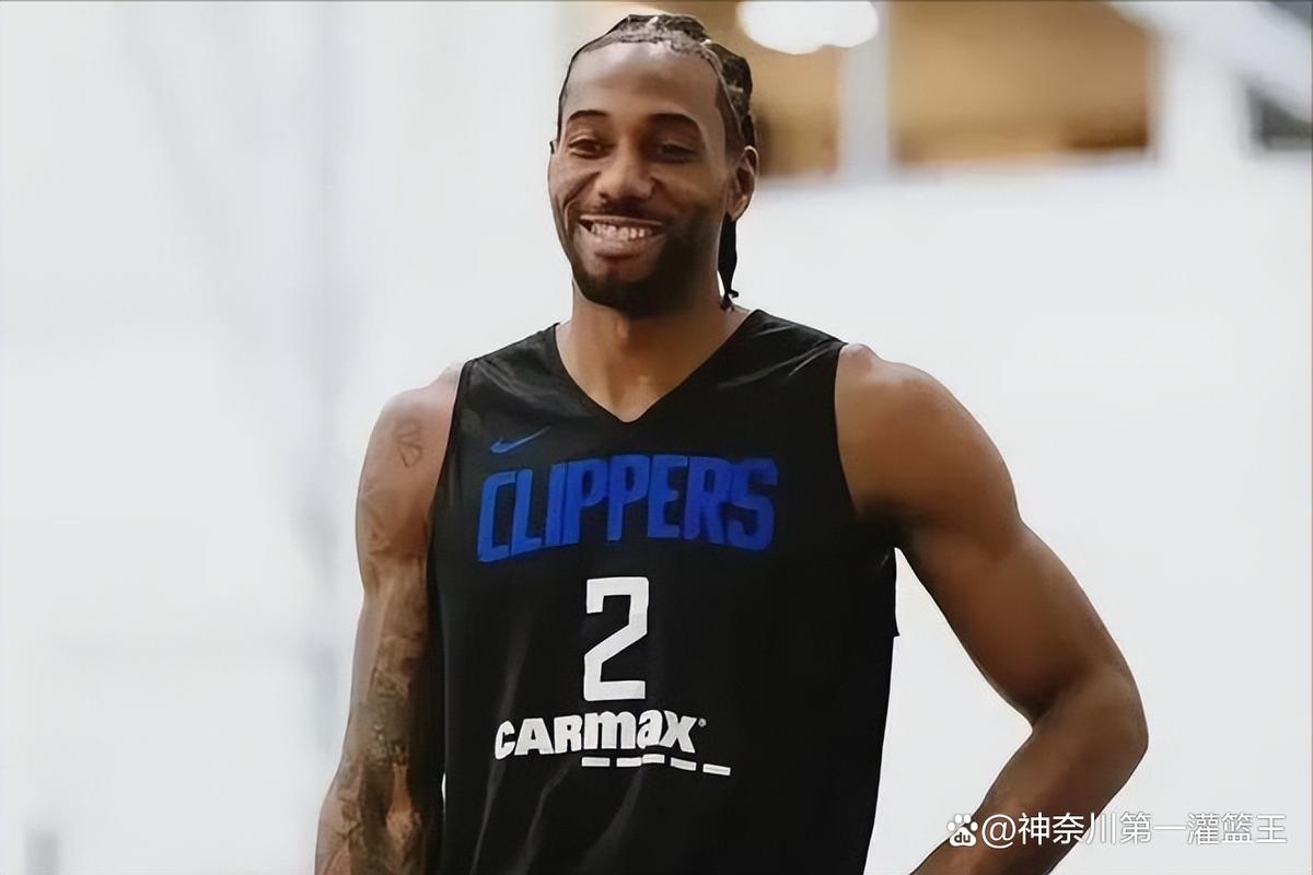 80岁后还能潇洒挥杆，才是高尔夫球友的终极浪漫（八十岁仍能自在挥杆，才是高球人的终极浪漫）